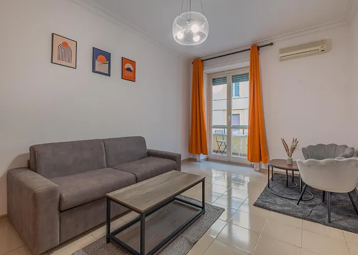Orange Blue House 1bedr Metro Re Di Apartamento