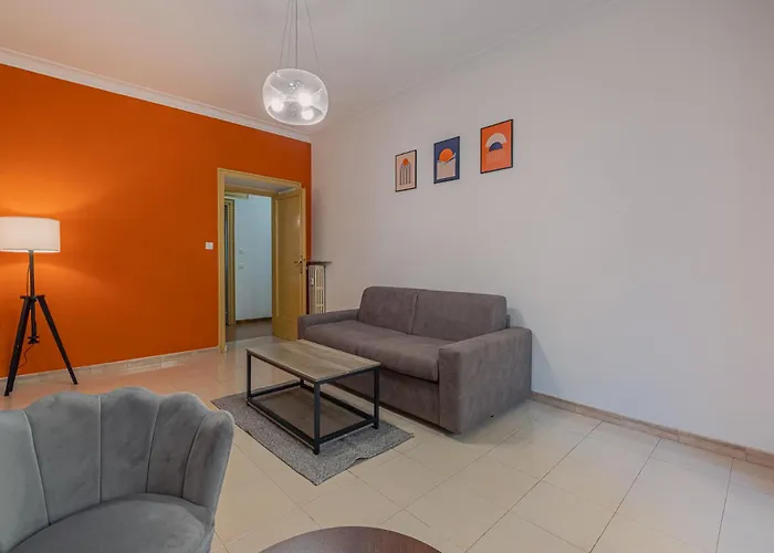 Orange Blue House 1bedr Metro Re Di Roma