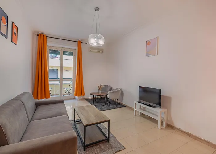 Orange Blue House 1bedr Metro Re Di Apartamento Roma