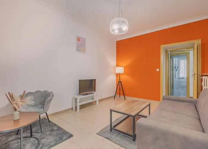 Orange Blue House 1bedr Metro Re Di Roma